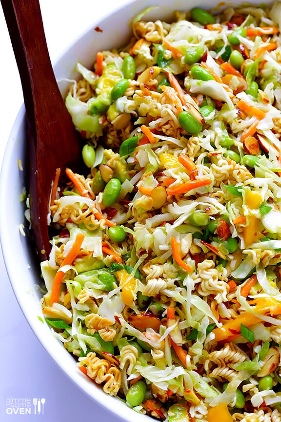 Crunchy Asian Ramen Noodle Salad -- made with fresher ingredients, and ready to go in 10 minutes! | gimmesomeoven.com