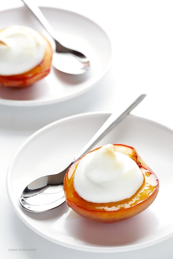 Peaches and Meringue | gimmesomeoven.com