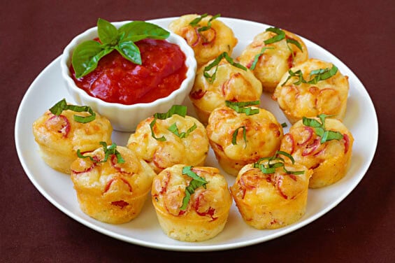 pepperoni pizza puffs