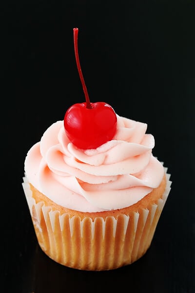 Cherry Vanilla Cupcakes Gimme Some Oven 