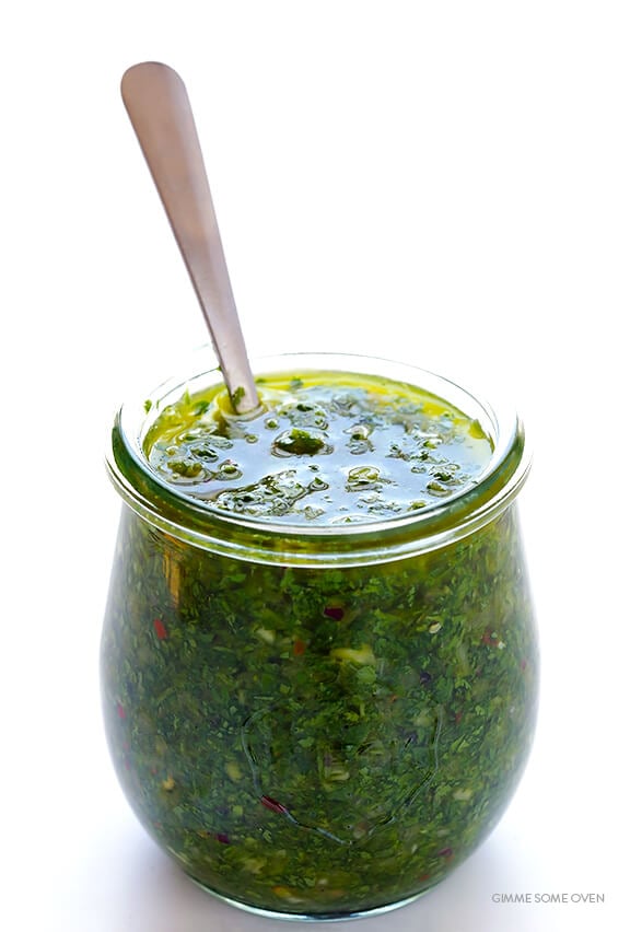 Chimichurri Sauce -- full of delicious fresh flavors, and it only takes minutes to make! | gimmesomeoven.com