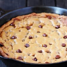 Skillet Chocolate Chip Cookie