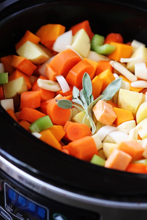 Delicious Autumn Leaves Slow Cooker
