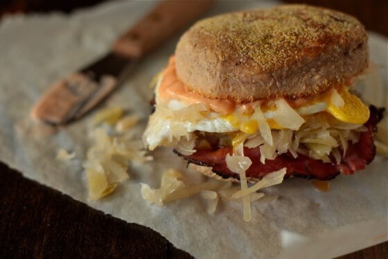 English Muffin Breakfast Sandwich - Recipes