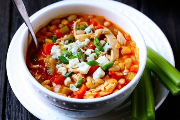 Buffalo Chicken Chili | gimmesomeoven.com