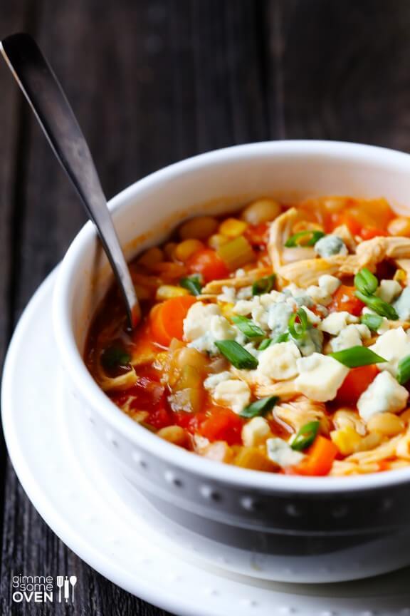 Buffalo Chicken Chili | gimmesomeoven.com