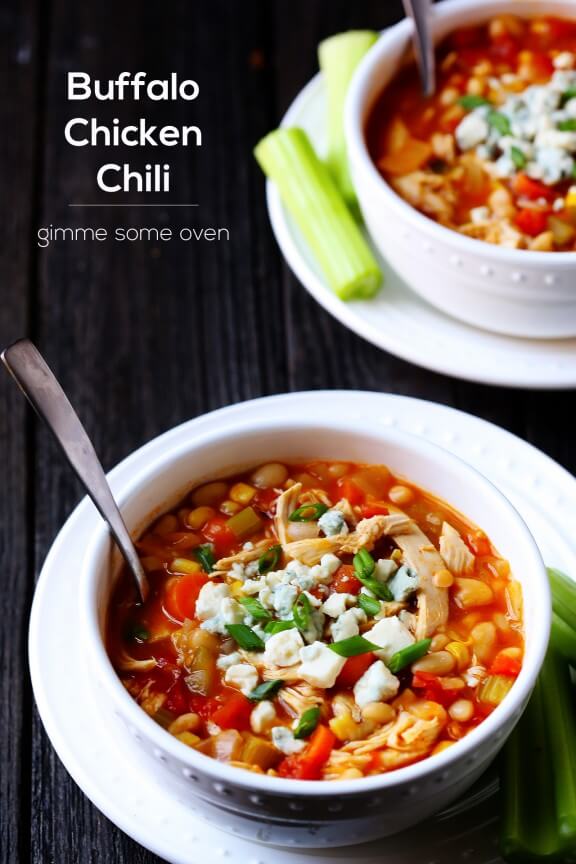 Buffalo Chicken Chili | gimmesomeoven.com