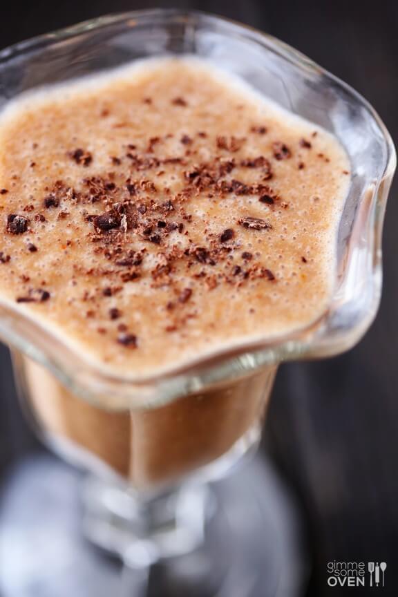 Raw Spiced Chocolate Milkshake | gimmesomeoven.com