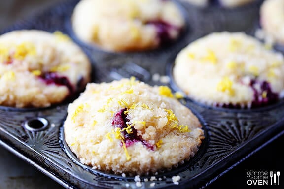 Lemon Blueberry Muffins Recipe | gimmesomeoven.com