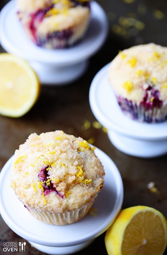 Lemon Blueberry Muffins Recipe | gimmesomeoven.com