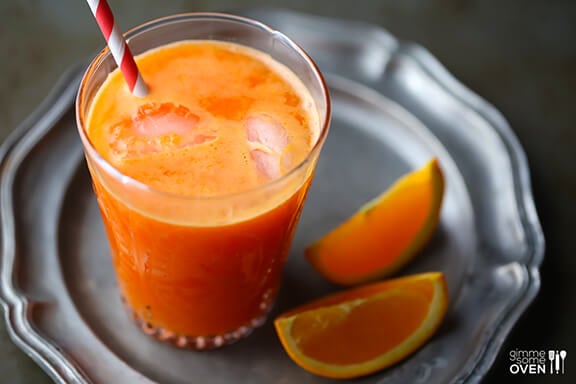 Orange Carrot Ginger Juice | gimmesomeoven.com