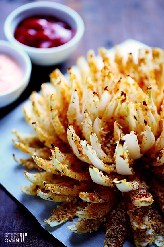 Baked Blooming Onion | gimmesomeoven.com