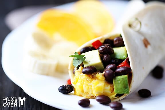 Black Bean and Avocado Breakfast Burritos | gimmesomeoven.com