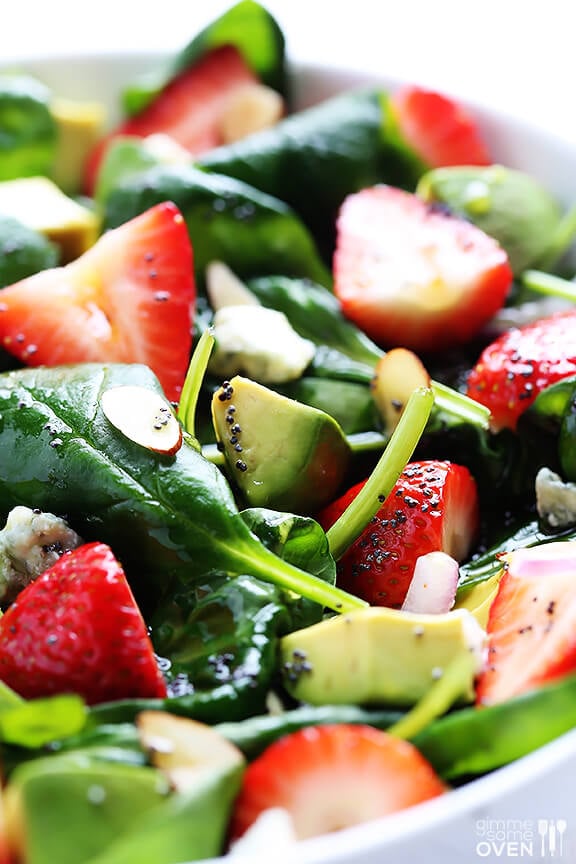 Avocado Strawberry Spinach Salad Recipe | gimmesomeoven.com