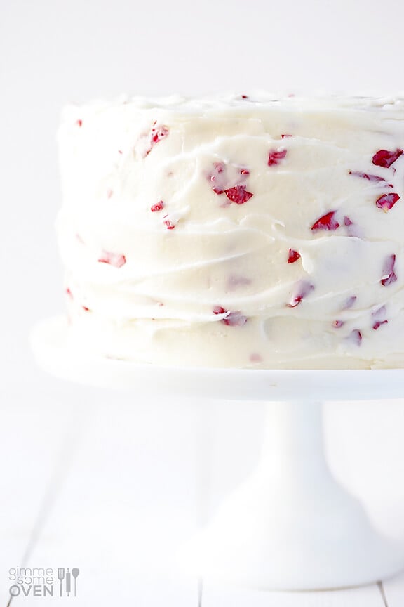 Rose Cake Recipe - made with fresh (edible!) roses | gimmesomeoven.com