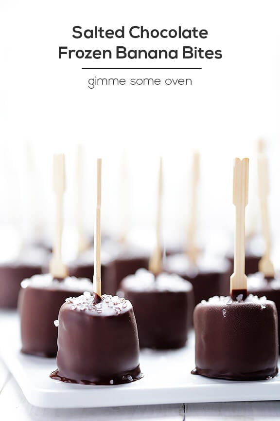 Salted Chocolate Frozen Banana Bites | gimmesomeoven.com