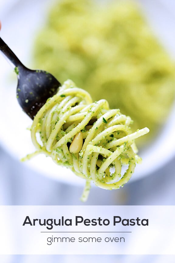 Arugula Pesto Pasta Recipe | gimmesomeoven.com