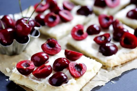 Easy Cherry Tart Recipe | gimmesomeoven.com #dessert