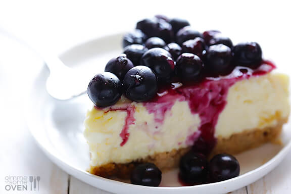 Lighter Blueberry Cheesecake Recipe | gimmesomeoven.com #dessert #cheesecake #recipe