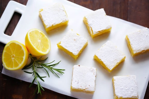 Rosemary Lemon Bars | gimmesomeoven.com