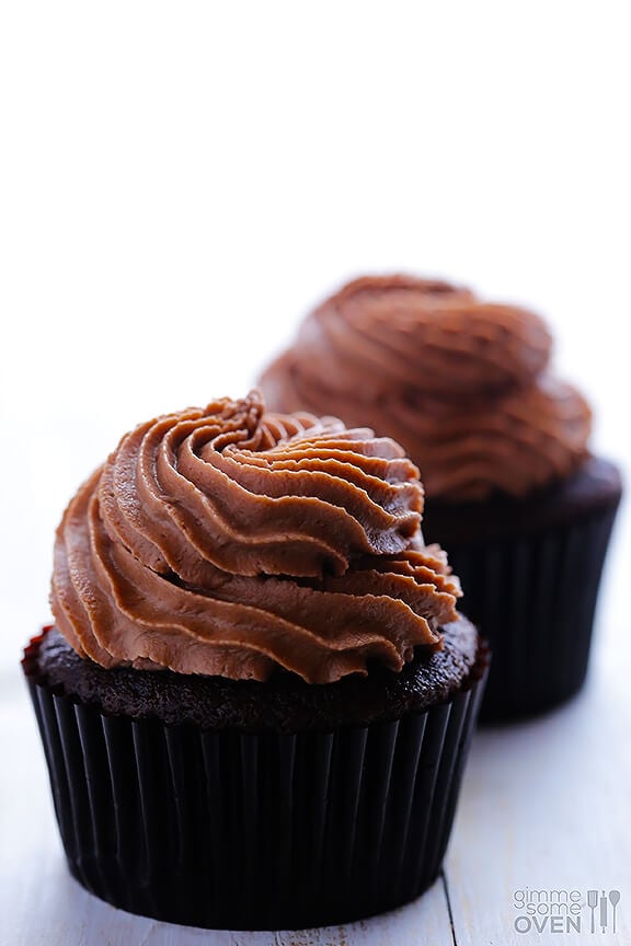 Nutella Cupcakes Recipe | gimmesomeoven.com