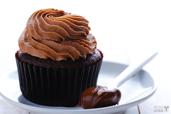 Nutella Cupcakes Recipe | gimmesomeoven.com