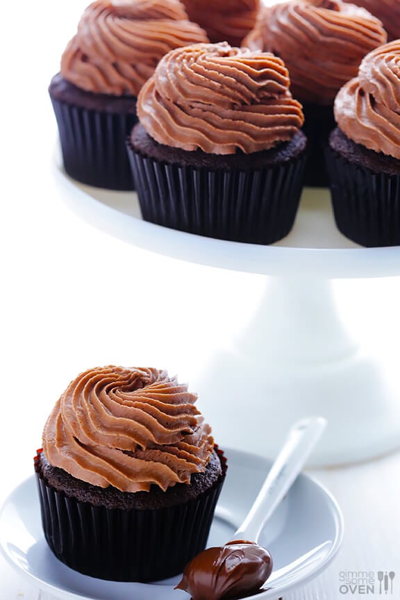 Nutella Cupcakes Recipe | gimmesomeoven.com