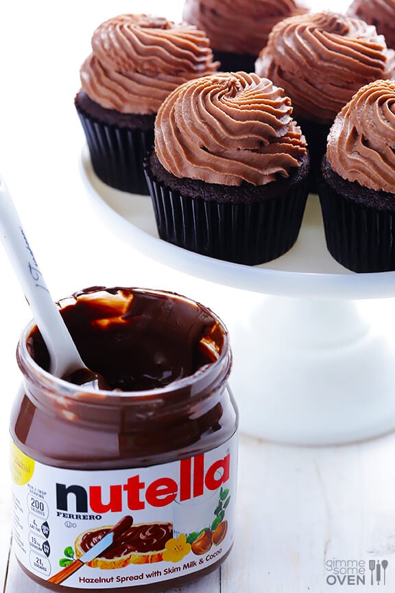 Nutella Cupcakes Recipe | gimmesomeoven.com