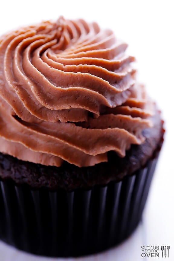 Nutella Cupcakes Recipe | gimmesomeoven.com