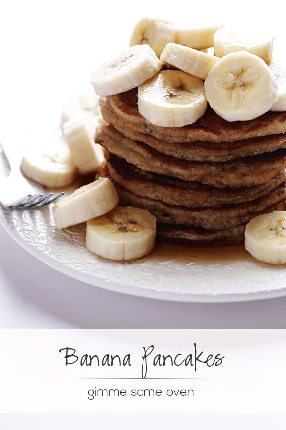 Banana Pancakes Recipe | gimmesomeoven.com