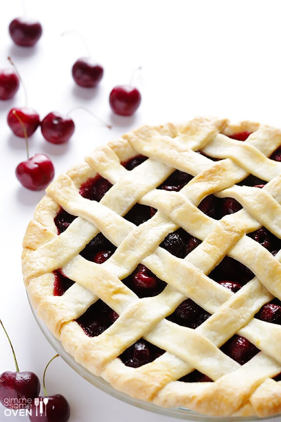 Sweet Cherry Pie Recipe | gimmesomeoven.com