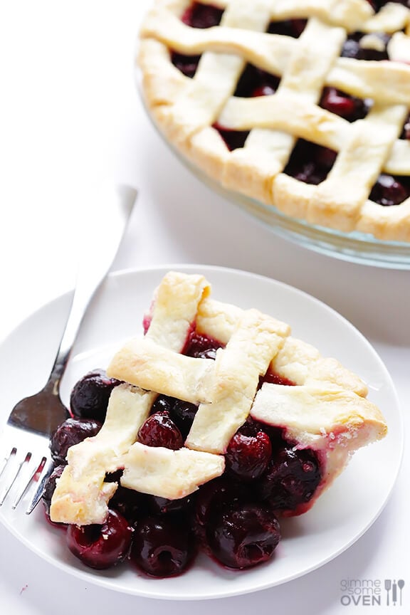 Sweet Cherry Pie Recipe | gimmesomeoven.com