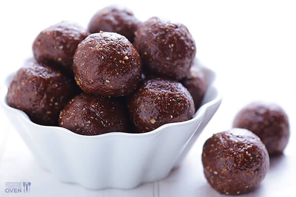 Nutella Energy Bites Recipe | gimmesomeoven.com