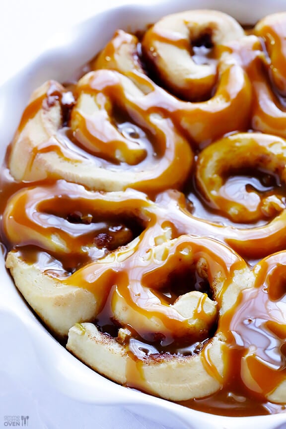 Caramel Apple Cinnamon Rolls | gimmesomeoven.com