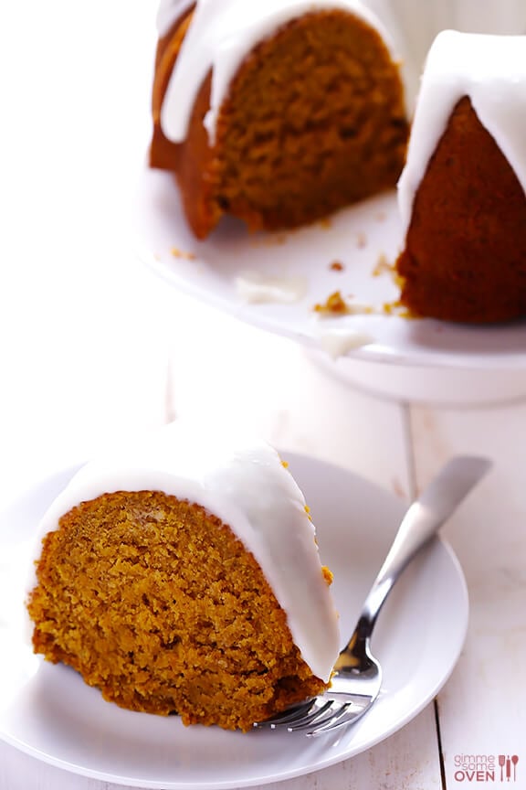 Pumpkin Spice Cake Recipe | gimmesomeoven.com