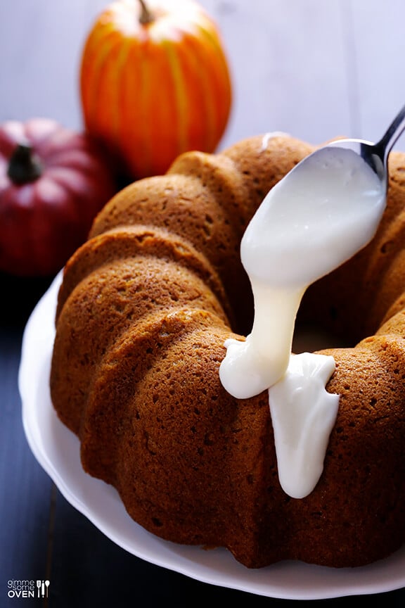 Pumpkin Spice Cake Recipe | gimmesomeoven.com