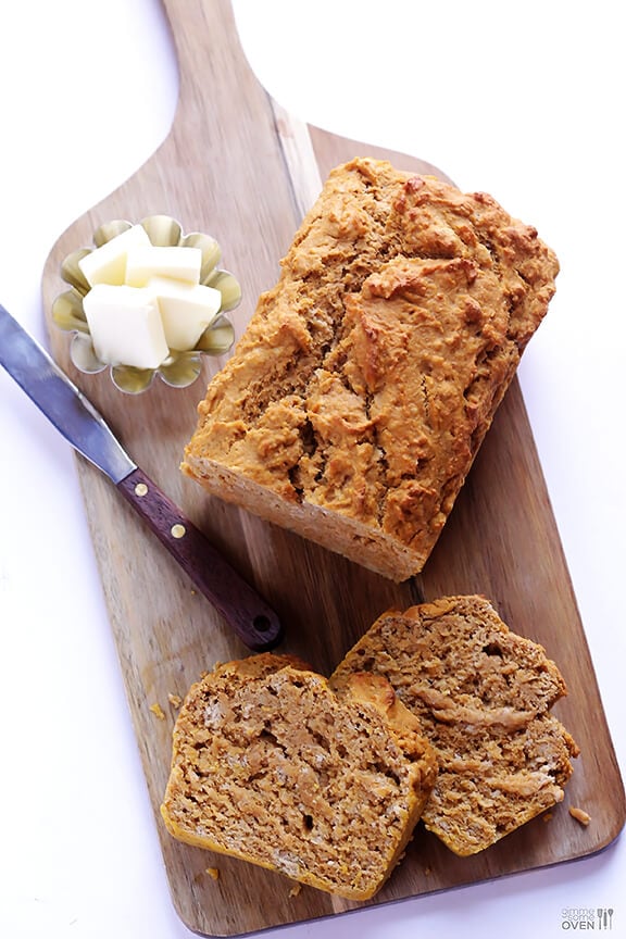 Pumpkin Beer Bread Recipe | gimmesomeoven.com