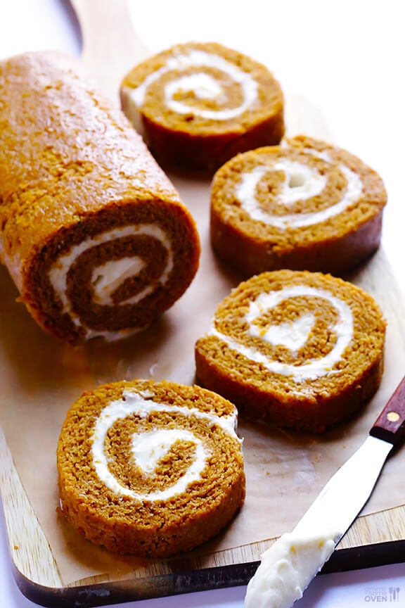 Pumpkin Roll | gimmesomeoven.com