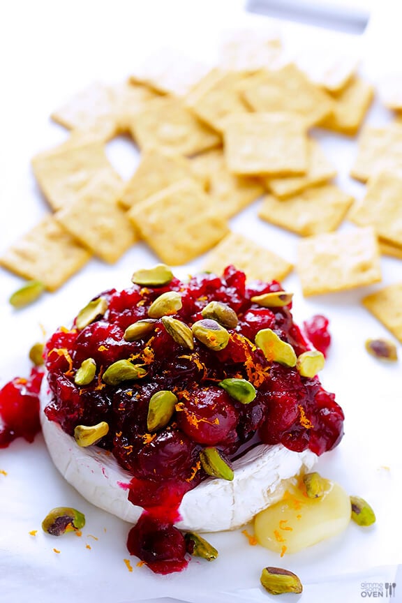 Cranberry Pistachio Baked Brie Recipe | gimmesomeoven.com