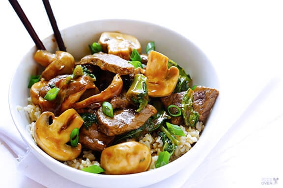 Ginger Beef, Mushroom & Kale Stir Fry | gimmesomeoven.com