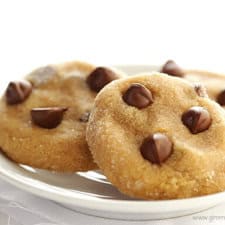 4-Ingredient Peanut Butter Chocolate Cookies