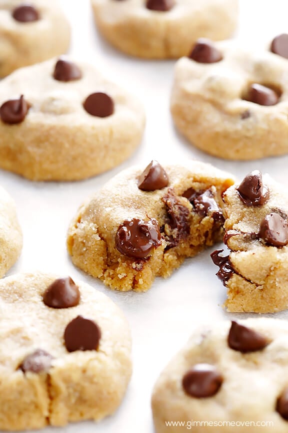 4-Ingredient Peanut Butter Chocolate Chip Cookies | gimmesomeoven.com
