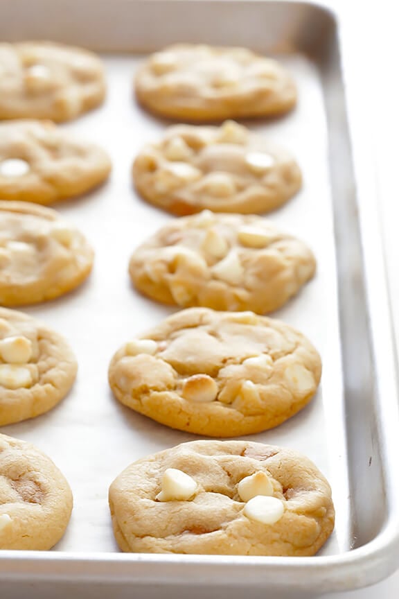 Caramel White Chocolate Cookies | gimmesomeoven.com