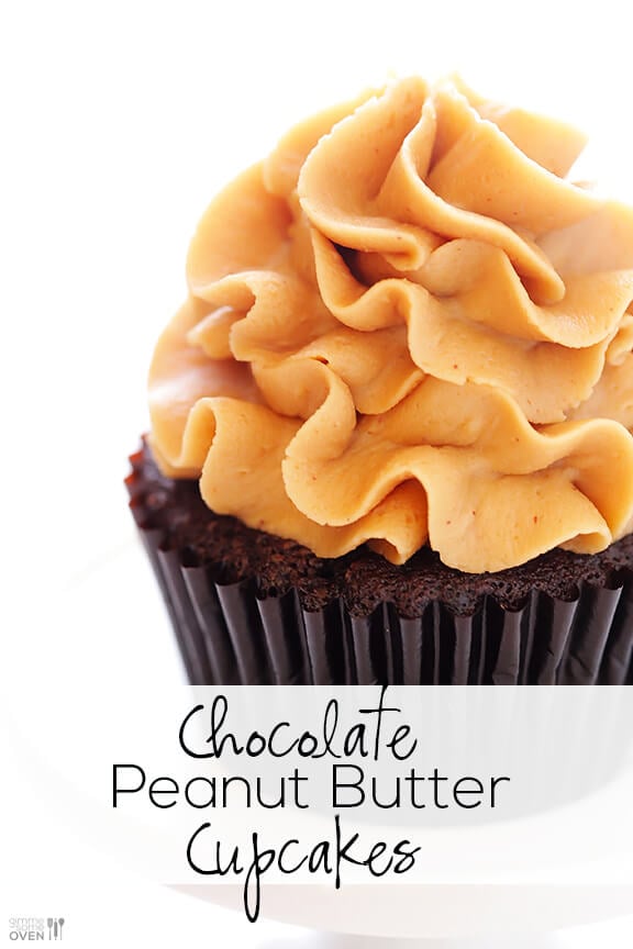Chocolate Peanut Butter Cupcakes | gimmesomeoven.com