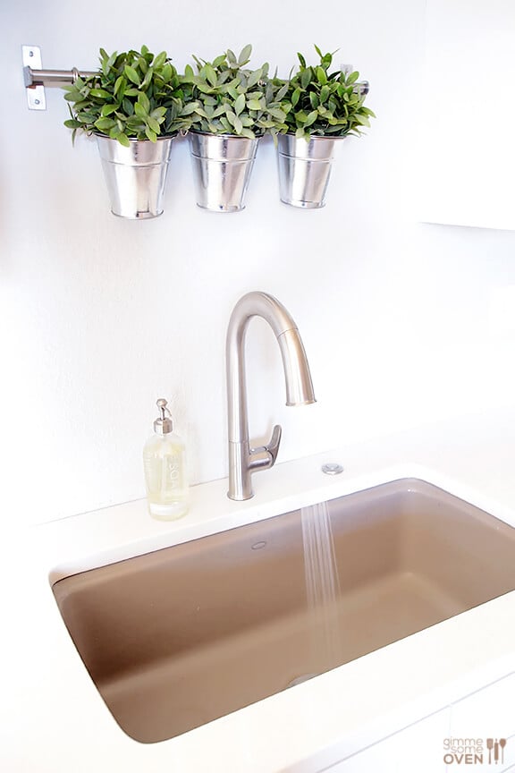 Kitchen Remodel: Kohler Faucet & Sink | gimmesomeoven.com