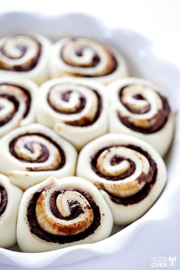 1-Hour Nutella Cinnamon Rolls Recipe | gimmesomeoven.com