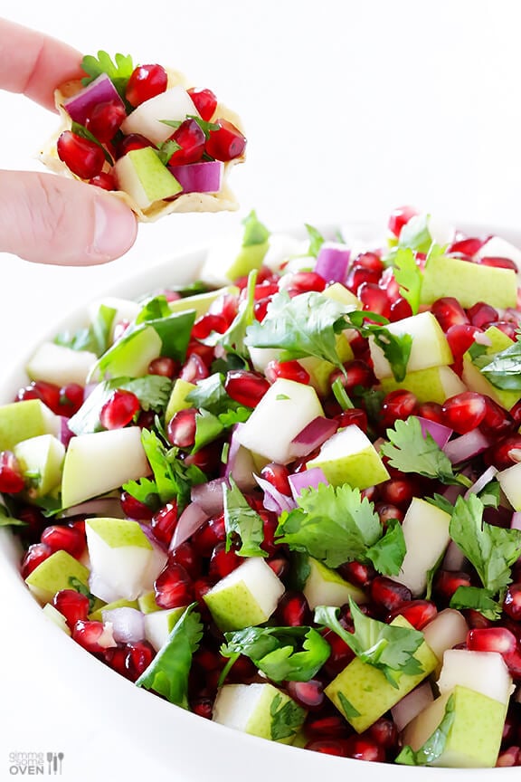 5-Ingredient Pear Pomegranate Salsa -- made with five fresh and tasty ingredients! gimmesomeoven.com
