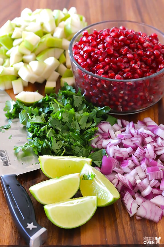 5-Ingredient Pear Pomegranate Salsa -- made with five fresh and tasty ingredients! gimmesomeoven.com