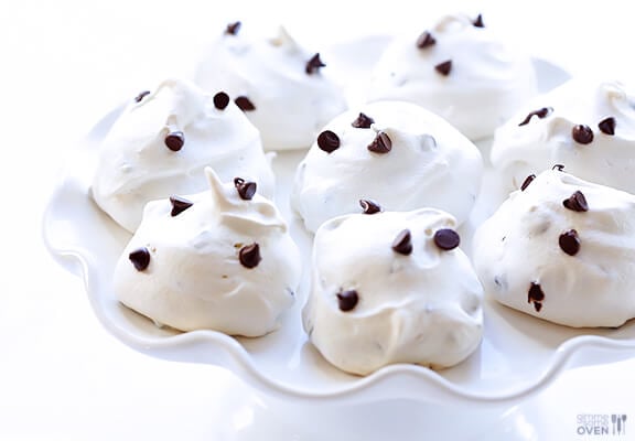 35-Calorie Chocolate Chip Meringue Cookies | gimmesomeoven.com