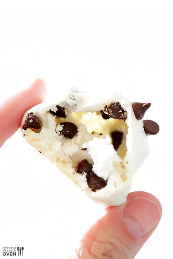 35-Calorie Chocolate Chip Meringue Cookies | gimmesomeoven.com